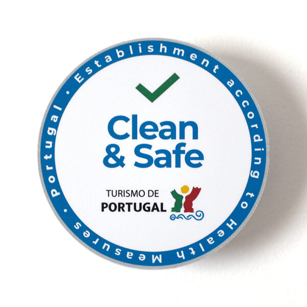 Sinalética Redonda Hotel Alojamento Local Restaurante Covid-19 selo Clean & Safe Turismo de Portugal